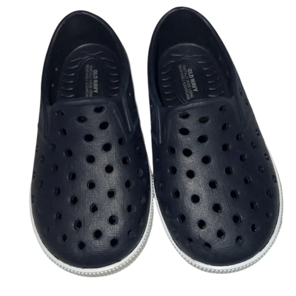 Old Navy Kids Shoes in Black and White